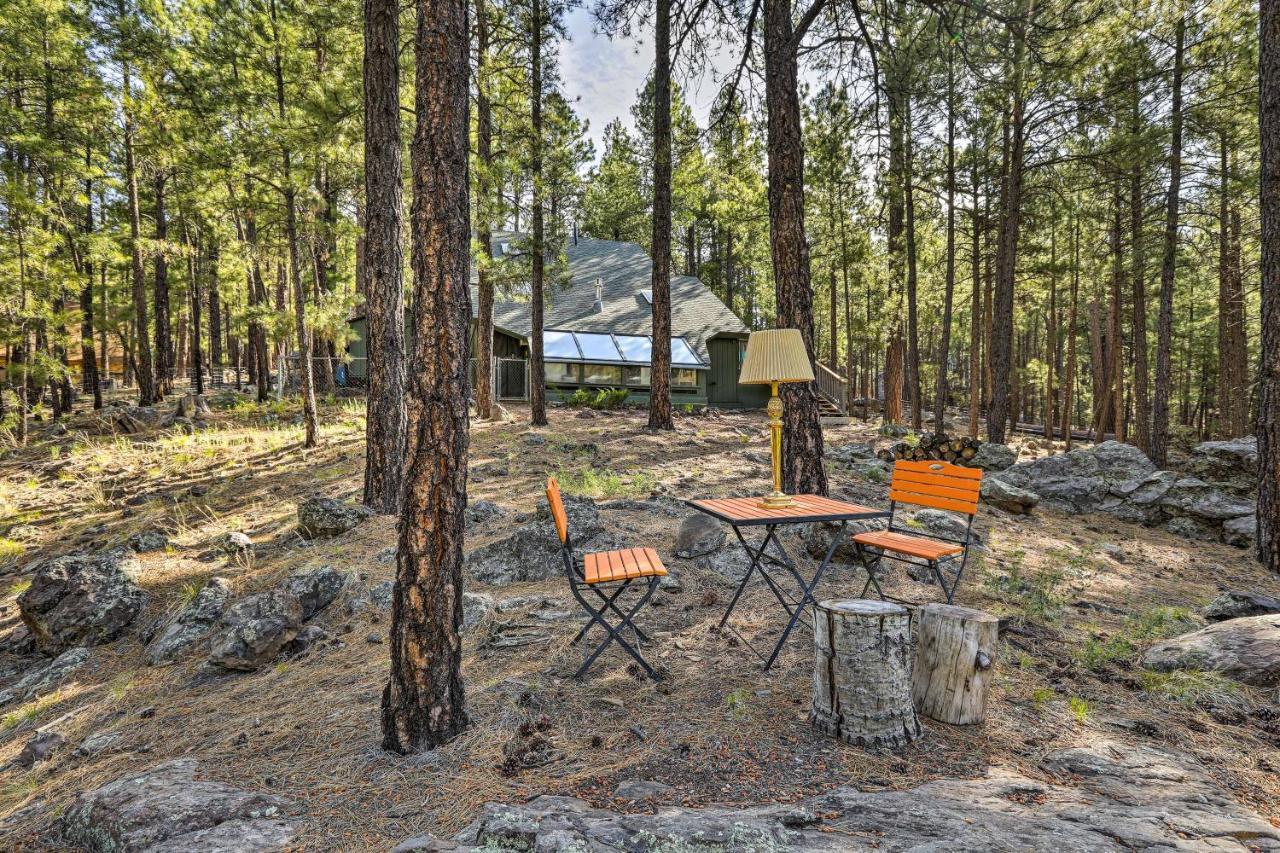 Woodsy Flagstaff Hideaway With Deck And Sunroom! Mountainaire Eksteriør bilde