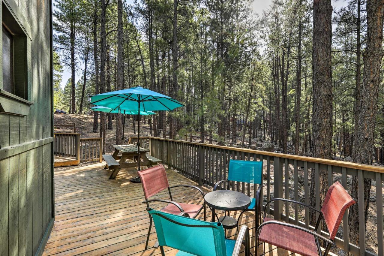 Woodsy Flagstaff Hideaway With Deck And Sunroom! Mountainaire Eksteriør bilde
