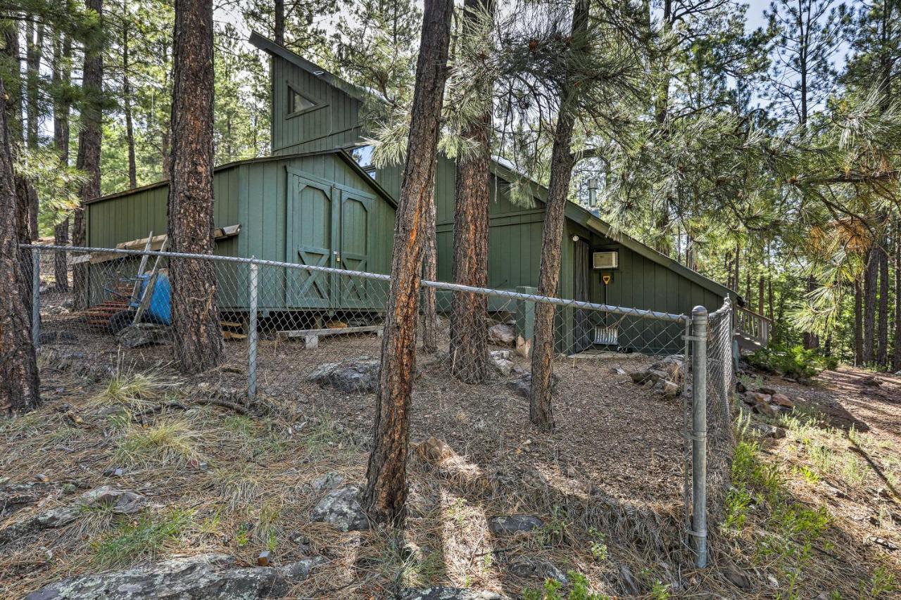 Woodsy Flagstaff Hideaway With Deck And Sunroom! Mountainaire Eksteriør bilde